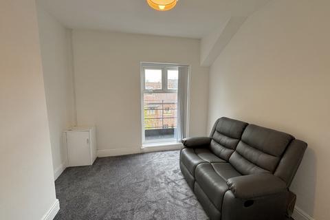 1 bedroom flat to rent, Grosvenor Road, Manchester, M16 8JP