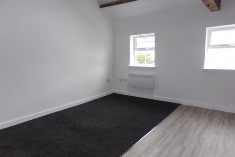 1 bedroom flat for sale, Estcourt Street, Goole