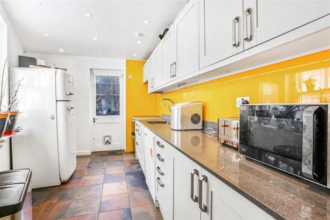 2 bedroom apartment for sale, Leighton Crescent, London