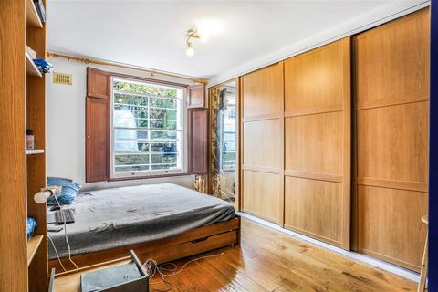 2 bedroom apartment for sale, Leighton Crescent, London