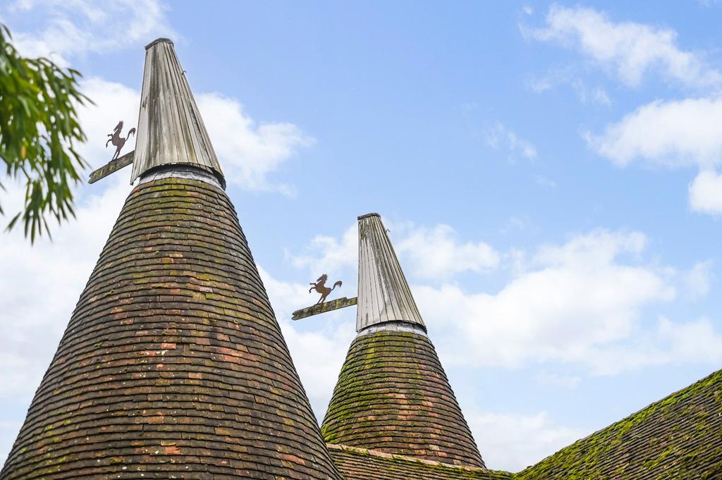 Twin Oast Cowls