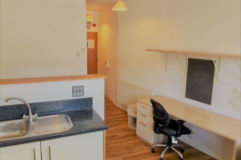 Studio to rent, The Kingsway, Portland House, City Centre, Swansea