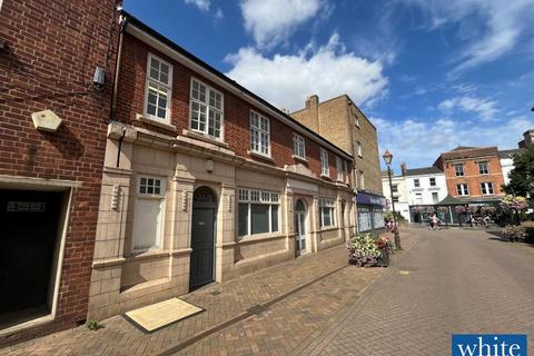 Retail property (high street) to rent, 1 High Street, Banbury, OX16 5DZ