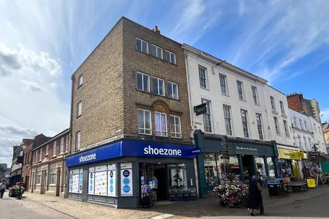 Retail property (high street) to rent, 1 High Street, Banbury, OX16 5DZ