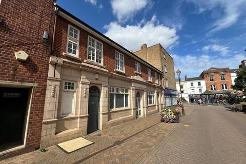 Retail property (high street) to rent, 1 High Street, Banbury, OX16 5DZ