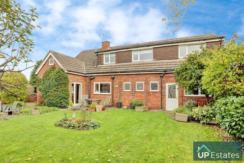 4 bedroom detached house for sale, High Lees, Sharnford, Leicestershire