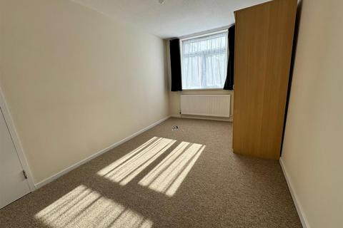 House share to rent, North Road, London