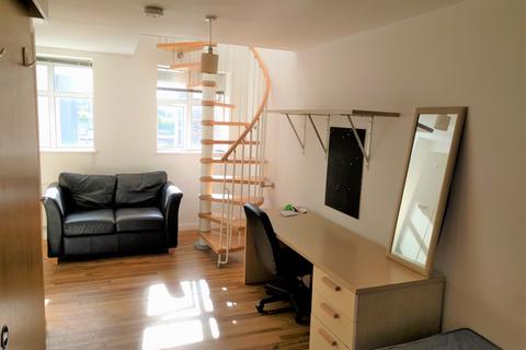 Studio to rent, The Kingsway, Portland House, City Centre, Swansea