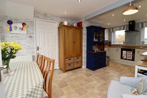 3 bedroom detached house for sale, Greenfield Road, Middleton On The Wolds, Driffield