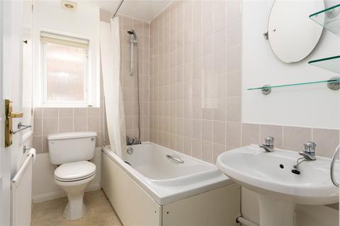 69 Acorn Grove, Pontprennau, Cardiff, CF23 8NG