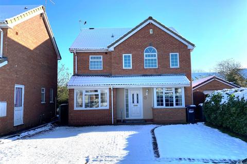 4 bedroom detached house to rent, Oatfield Close, Whitchurch