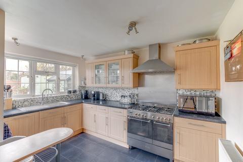 4 bedroom detached house for sale, Keele Close, Church Hill North, Redditch, Worcestershire, B98