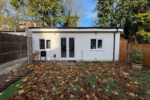 Studio for sale, 55 Fernwood Crescent, Whetstone, London, N20 0RP