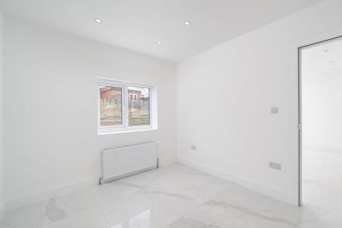 Studio for sale, 55 Fernwood Crescent, Whetstone, London, N20 0RP