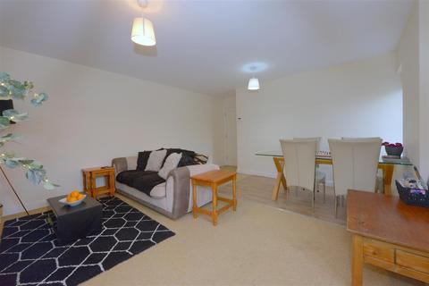 2 bedroom apartment for sale, Simpson Square, St. Michaels Street, Shrewsbury