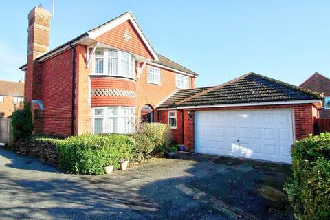 4 bedroom detached house for sale, Mole Close, Pevensey BN24