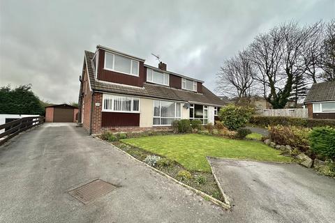 4 bedroom semi-detached bungalow for sale, Fairfield Drive, Heckmondwike