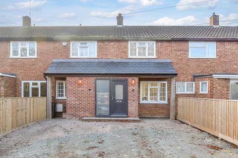 3 bedroom terraced house for sale, Elm Close, Epping Green, Essex