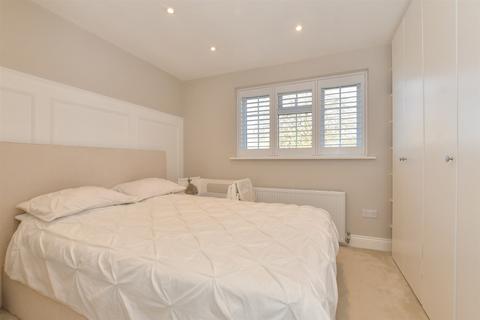 3 bedroom terraced house for sale, Elm Close, Epping Green, Essex