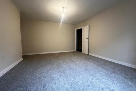 1 bedroom flat to rent, Cobham Street, Gravesend