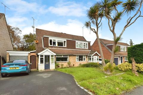 3 bedroom semi-detached house for sale, Dukeswood Drive, Southampton SO45