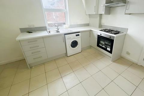 2 bedroom flat to rent, Palatine Road, Manchester, Greater Manchester, M22