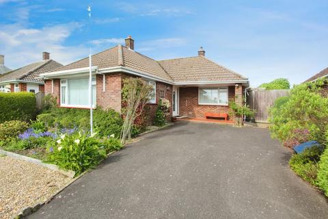 2 bedroom detached bungalow for sale, Lepe Road, Southampton SO45