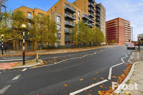 1 bedroom apartment for sale, New Road, Feltham, TW14