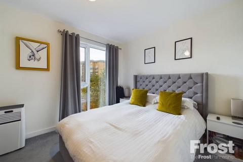 1 bedroom apartment for sale, New Road, Feltham, TW14