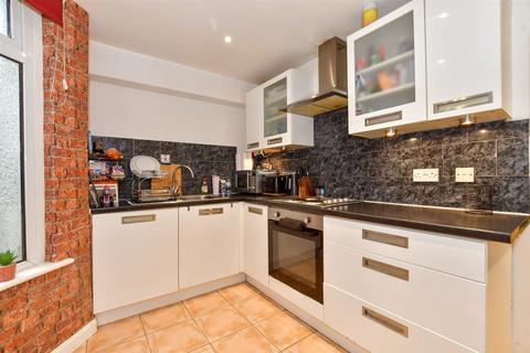 2 bedroom maisonette for sale, St. Michael's Street, Folkestone, Kent