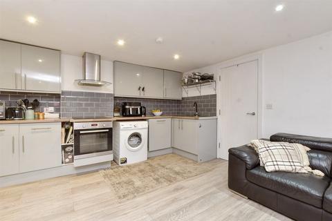 2 bedroom flat for sale, North Street, Leatherhead, Surrey