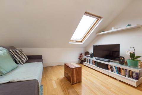 1 bedroom flat to rent, Leander Road, SW2