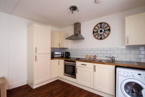 2 bedroom flat to rent, Musters Road, West Bridgford NG2