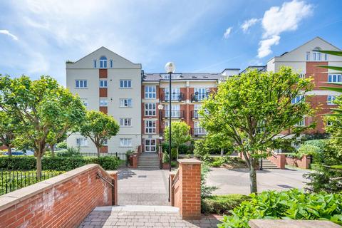 2 bedroom flat to rent, Corney Reach Way, Chiswick, London, W4