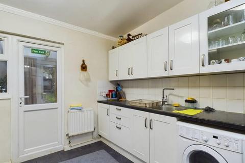 3 bedroom house for sale, Newham Way, London