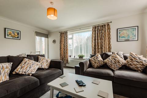 2 bedroom flat for sale, Sea Lane, Worthing BN12