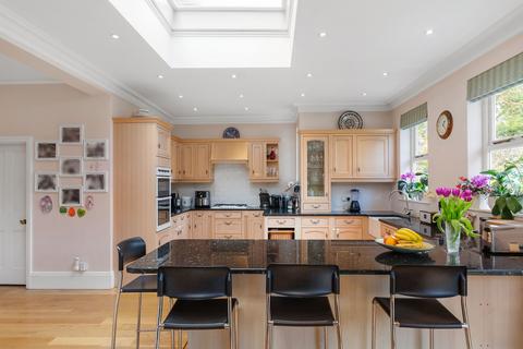 5 bedroom detached house for sale, London W13