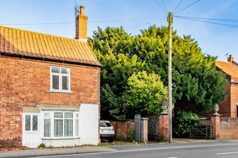 2 bedroom end of terrace house for sale, London Street, Swaffham, PE37