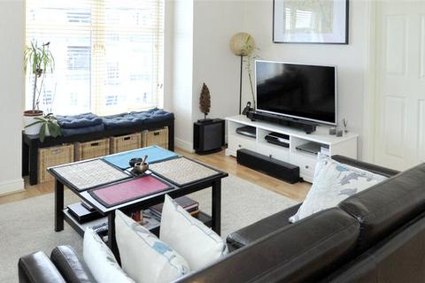 2 bedroom flat to rent, Willowgate Close, Aberdeen, AB11