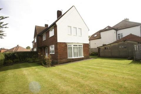 3 bedroom house to rent, Sandhurst Road, Orpington,