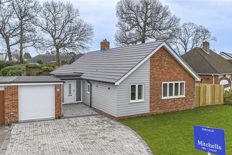 3 bedroom bungalow for sale, Braemar Drive, Christchurch BH23