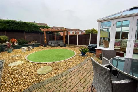 4 bedroom detached house for sale, Kingfisher Close, Newport