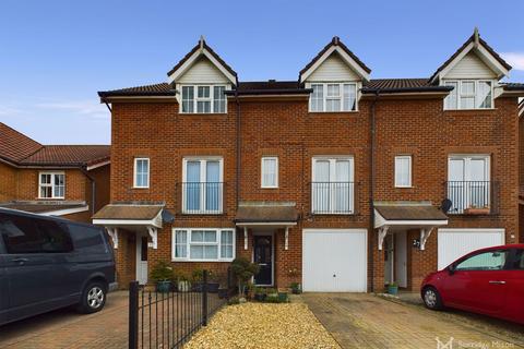 3 bedroom townhouse for sale, Cabot Close, Eastbourne BN23