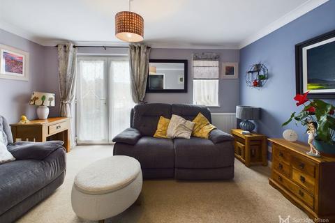 25 Cabot Close, Eastbourne, BN23 6RT
