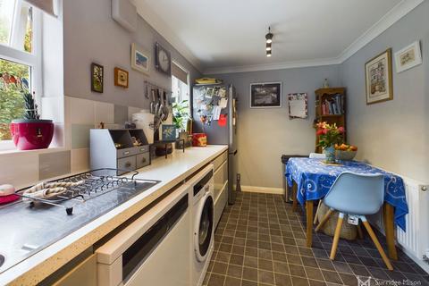 25 Cabot Close, Eastbourne, BN23 6RT