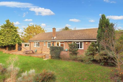 3 bedroom detached bungalow for sale, Hawes Lane, West Wickham, BR4