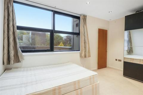 1 bedroom flat to rent, Northolt Road, Harrow