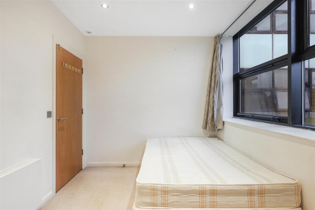 Flat 26, Bovis House - wss EOIPAQ85fu4 Ga LSHd.jpg