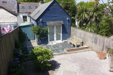 Studio to rent, New Windsor Terrace, Falmouth