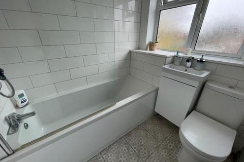 39 Boswell Grove, Warwick, CV34 5UP